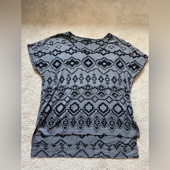 Top Shop: short sleeve tops - Picture 1 of 2